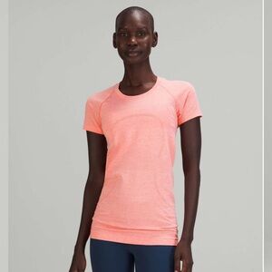 LULULEMON SWIFTLY SHORT SLEEVE RASPBERRY CREAM DEW PINK
